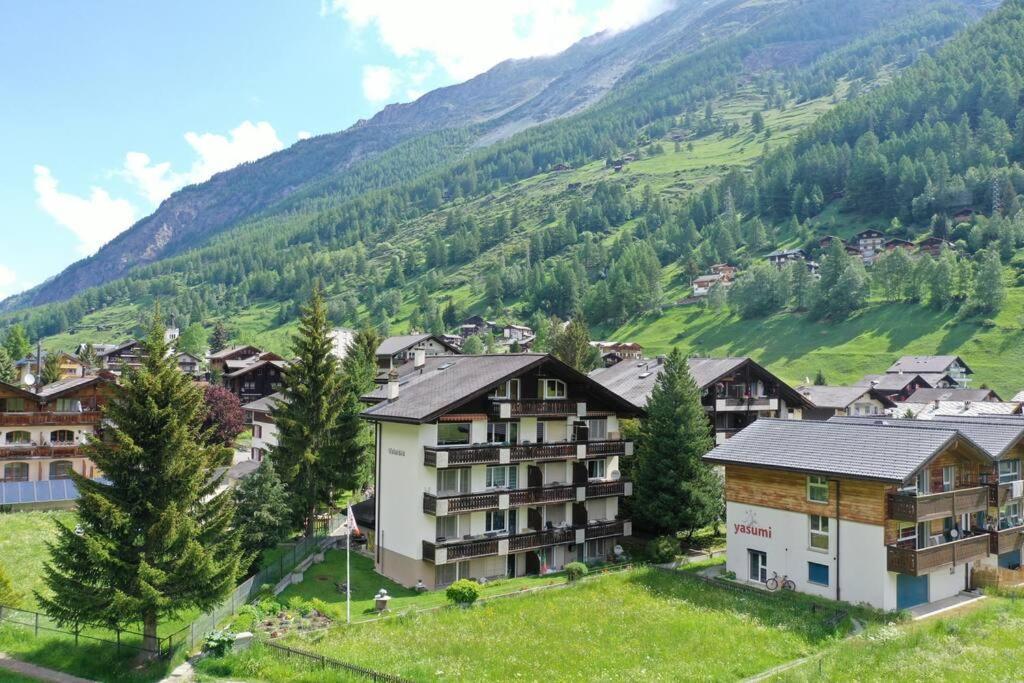 Panorama Hideaway Apartment Near Zermatt With Parking! Täsch Exterior foto
